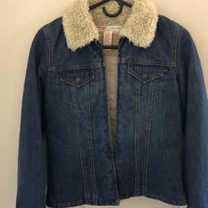 NWOT Abercrombie and Fitch jean jacket